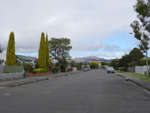 Lyndon Road, im Hintergrund Te-Mata-Peak, in der Häuserreihe rechts ist unser Hostel